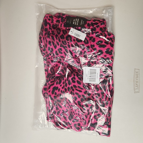 ❤️NWT VINTAGE TORRID SWIM TANKINI TOP RETRO STYLE CAP SLEEVE RUCHED PINK LEOPARD - Picture 9 of 14